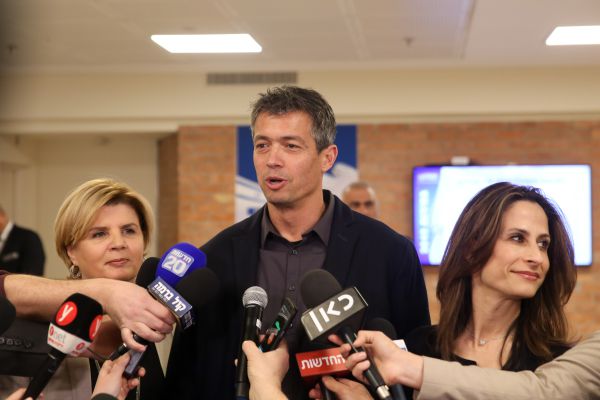 במקום בנט ושקד, הנדל: "מבטיח לשמש נציג נאמן"