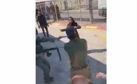 תיעוד מזירת הפיגוע: ניסתה לדקור חיילים ונוטרלה. צפו