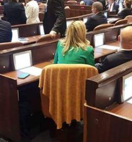 אחרי דחיית בקשתה: כך נראה הכסא של חיימוביץ'