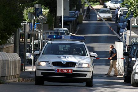 מזעזע: הורים נעצרו בחשד לחטיפת ביתם ודריסתה