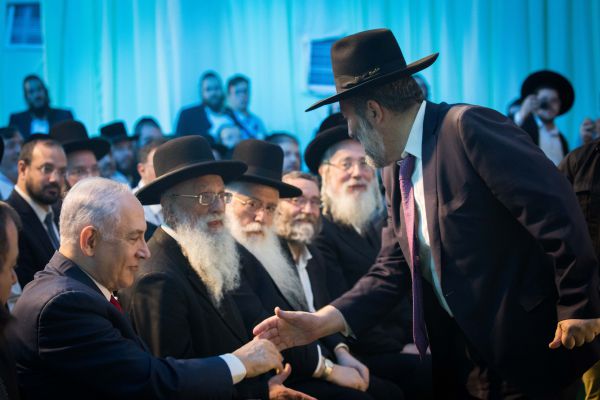 לאחר החג: היום הראשון של המו"מ ממשיך עם החרדים