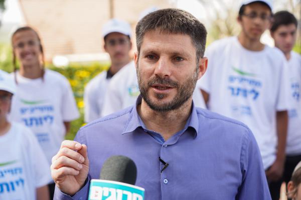 סמוטריץ': "הקמת ממשלת אחדות- גניבה של המדינה"