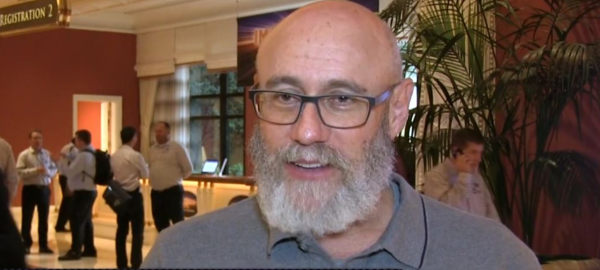 נשיא הפדרציה היהודית של פיטסבורג ידליק משואה