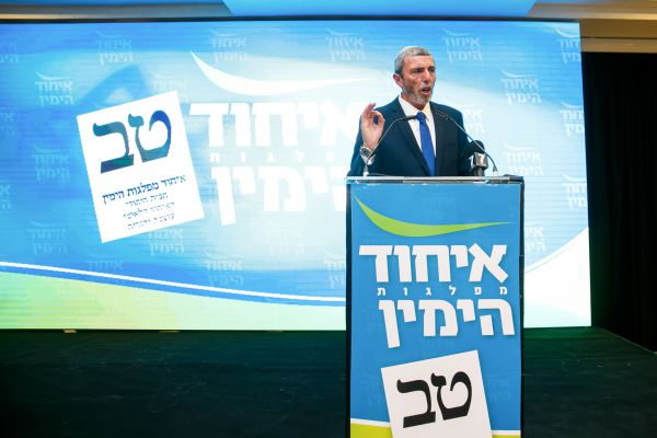 הרב פרץ: "הקשר עם בצלאל מצוין, עובדים בתאום"