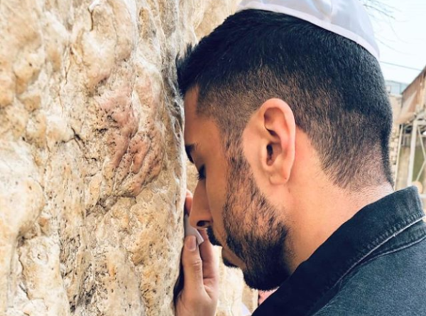 התפלל לדאבל? קובי מרימי בביקור מרגש בכותל
