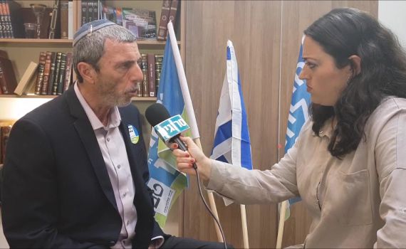 הרב רפי פרץ לסרוגים: "כדי לנצח לא צריך ליכוד גדול"