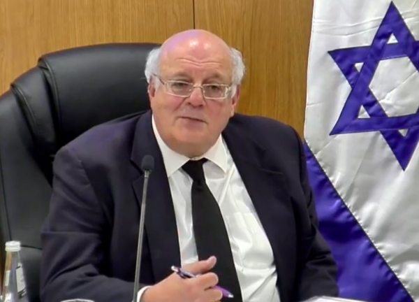 יו"ר וועדת הבחירות: אתם מעמיסים עליי עתירות