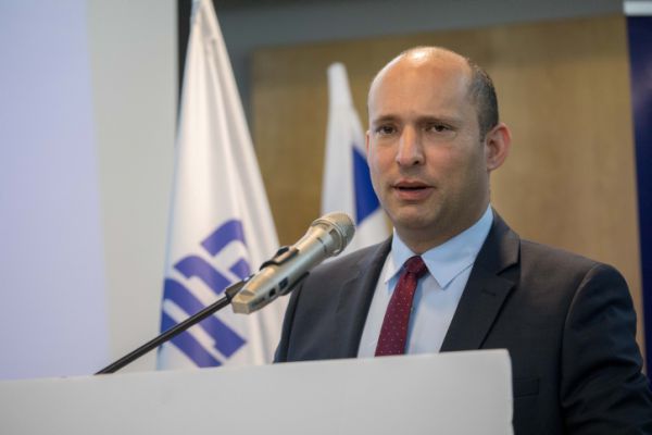 3 ימים לפקיעת המנדט: בנט בקריאה אחרונה לבני גנץ