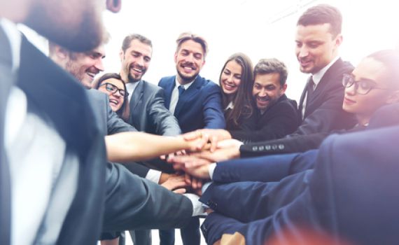 האם יש ציבור שמחזיק אצלו את כל האמת?