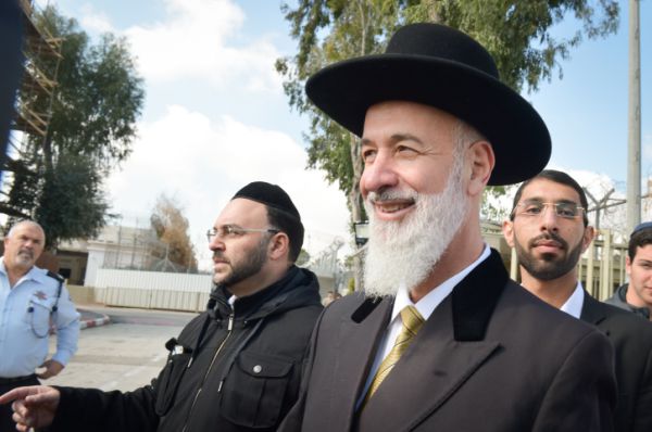 כחודש אחרי השחרור: הקאמבק של הרב יונה מצגר