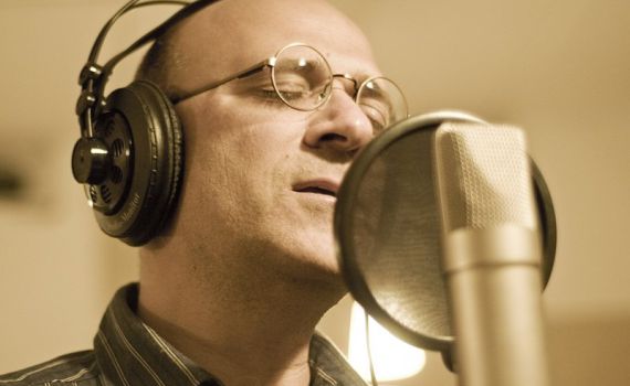 צפו: עובדיה חממה בסינגל מיוחד לתקופת הבחירות