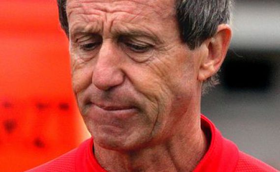 מאמן השוערים של הנבחרת – חבר במפלגה אנטישמית