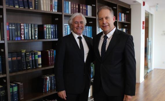 המרוץ ללשכה: עו"ד בומבך מצטרף לעו"ד ציון אמיר