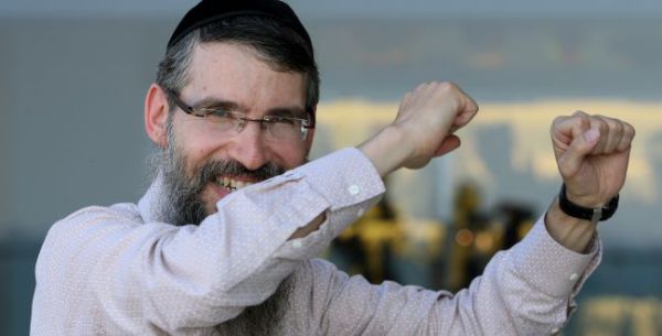 "פחות התחברתי ללימודי גמרא": אברהם פריד חוזר לבית הספר