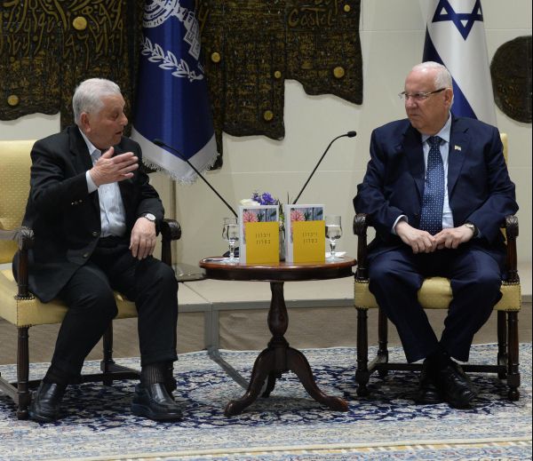 זיכרון בסלון "אתה הדוגמא המוחשית ביותר לניצחון״