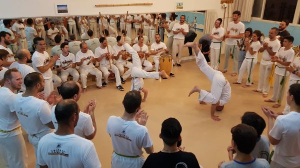 עבדים היינו בברזיל: מדוע הקפוארה תפסה בישראל?