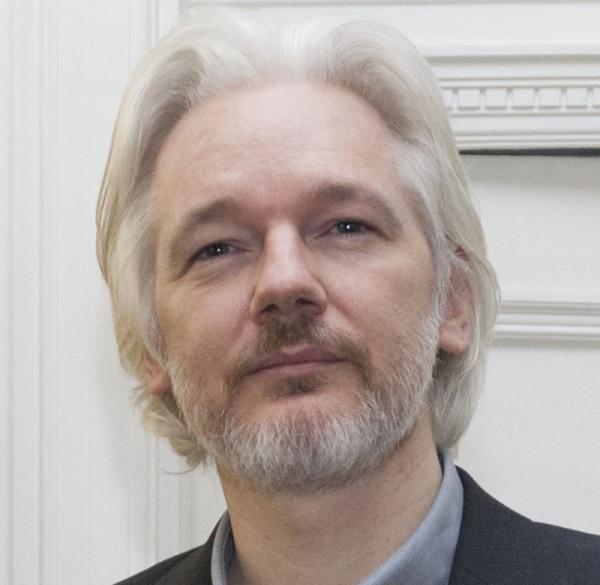 בריטניה הודיעה: מייסד ויקיליקס יוסגר לארה"ב