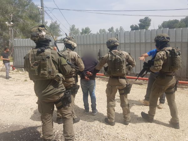 רהט: ילדים יידו אבנים; מטען חבלה נוטרל