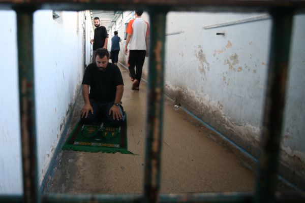 האסירים המחבלים לא ישבתו – התקדמות במו"מ