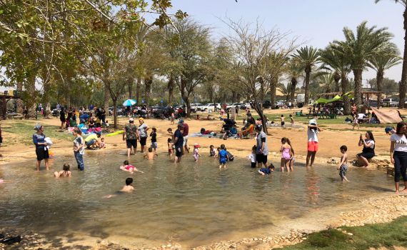 בחרו בטבע: אלפי ישראלים בילו בגנים הלאומיים