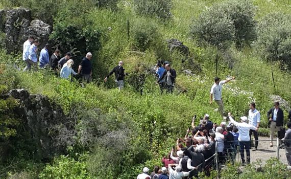 "כאחד האדם": ראש הממשלה יצא לטייל בגולן