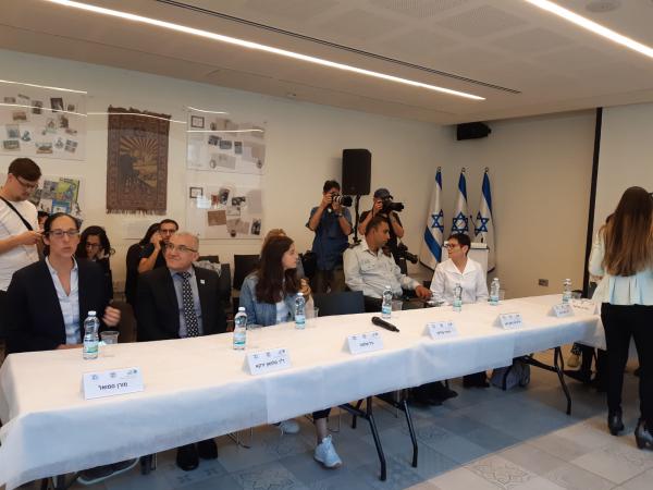 בהתרגשות וגאווה: מדליקי המשואות מדברים על הכבוד