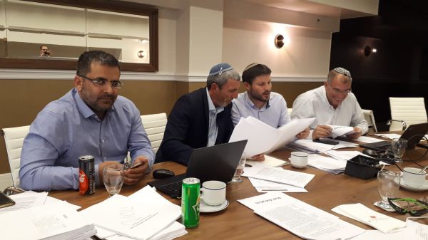 "מגיעים להסכמות": ישיבת סיעה ראשונה של איחוד הימין