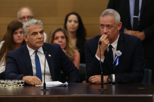 לפיד: התנאי לאחדות – בלי חוק חסינות ובלי הדתה