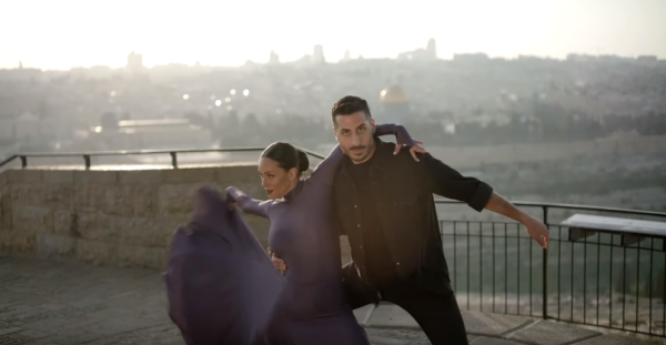 מהכותל ועד הסחנה: הצצה לגלויות של האירוויזיון. צפו