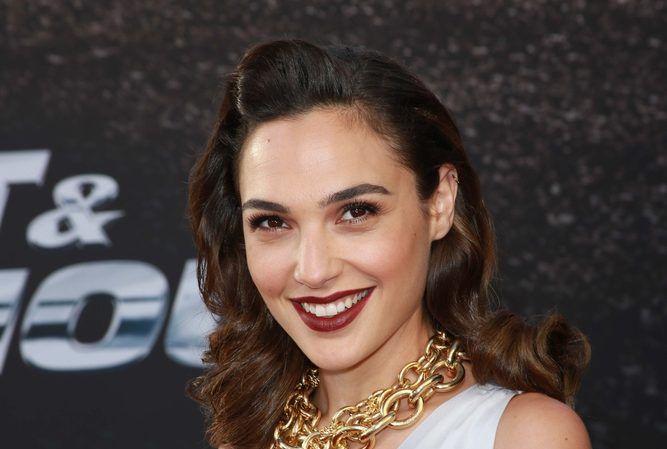 מפתיע: זה הכוכב שיופיע עם גל גדות באירוויזיון