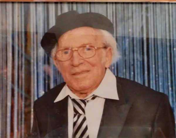 תפנו אל הסבים והסבתות שלכם ותבקשו מהם לשמוע