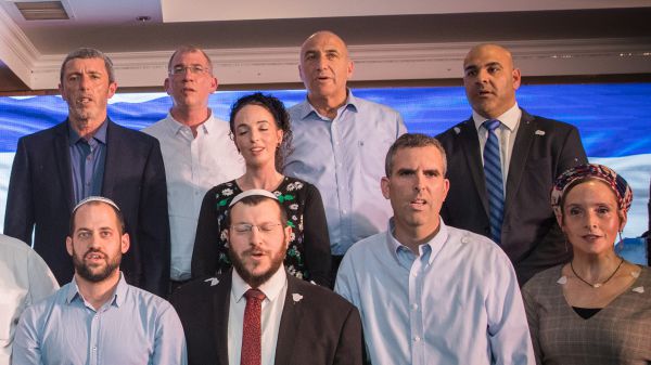 הבית היהודי במכתב חיזוק: "שמחים שהרב רפי בראש"