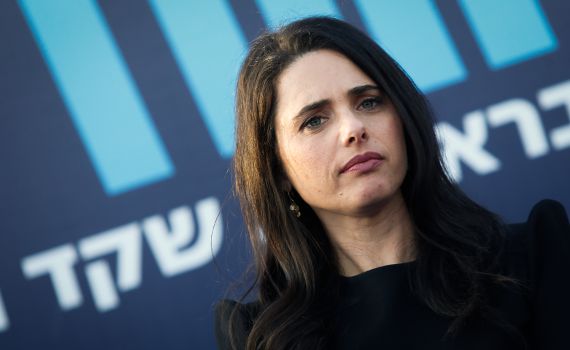 מקורבי שקד: תתפקד לליכוד אחרי הרכבת הממשלה