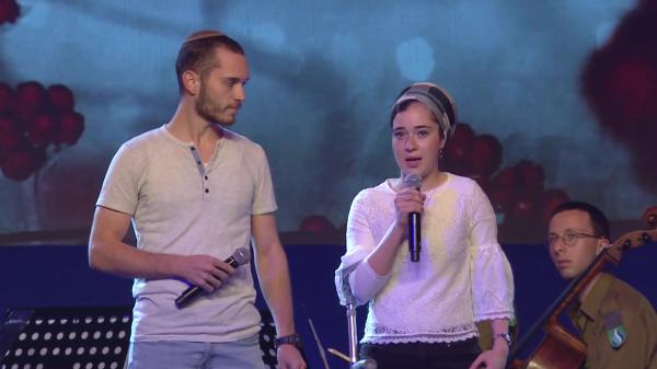 דמעות • שירה איש רן: "אף אחד לא יוכל לנצח אותנו"