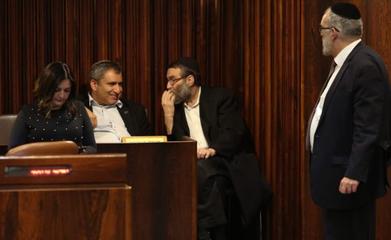 שוב בבחירות; אושרה ההצעה לפיזור הכנסת