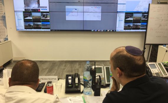 בנט נעדר מהקבינט, אך ירד לאשקלון ולעוטף עזה