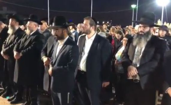 צפו: טקס יום הזיכרון אמש בבני ברק