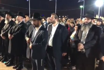 צפו: טקס יום הזיכרון אמש בבני ברק