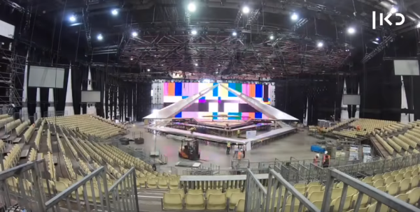 צפו: 21 ימים של הקמת בימת האירוויזיון בדקה