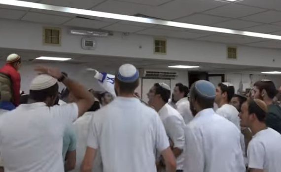 צפו: חגיגות יום העצמאות בישיבת מצפה יריחו