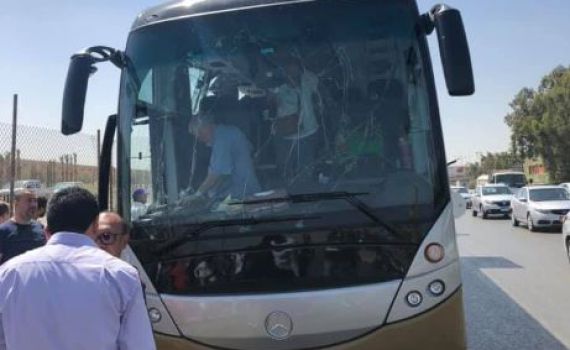 מצרים: 17 פצועים בפיצוץ באוטובוס תיירים בגיזה