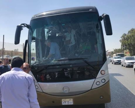מצרים: 17 פצועים בפיצוץ באוטובוס תיירים בגיזה
