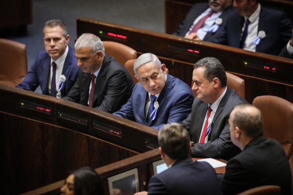 שבוע קריטי: מרתון הצבעות להרחבת הממשלה והחוק הנורווגי