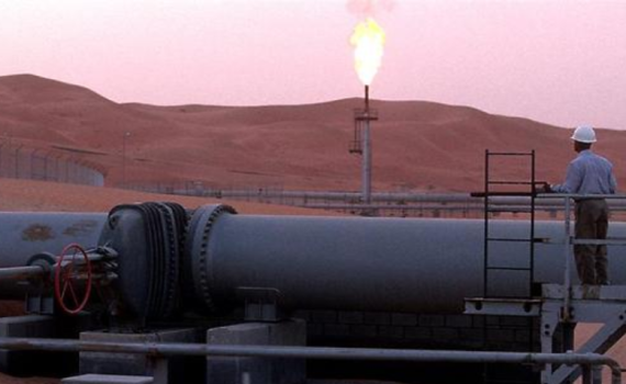 סעודיה: "צינור נפט נפגע מתקיפת מל"טים"