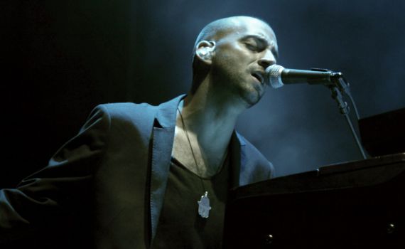 צפו: עידן רייכל מגשים חלום על הבמה בירושלים