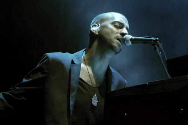 צפו: עידן רייכל מגשים חלום על הבמה בירושלים