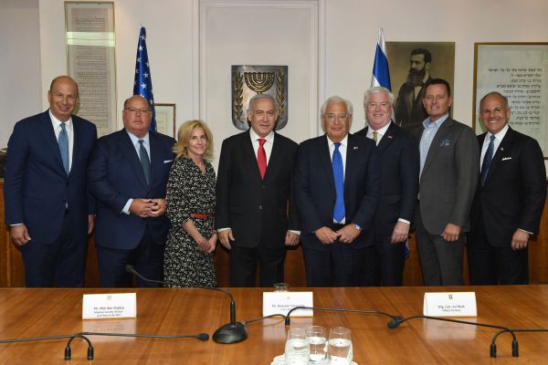 נתניהו לשגרירים: "חמאס מבצע פשע מלחמה"