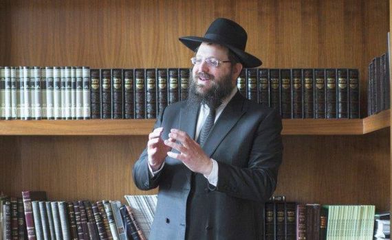 רב העיר ברלין: "נמשיך לחבוש כיפה בגאווה"