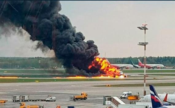 אסון ברוסיה: המטוס התרסק, 41 נוסעים נשרפו