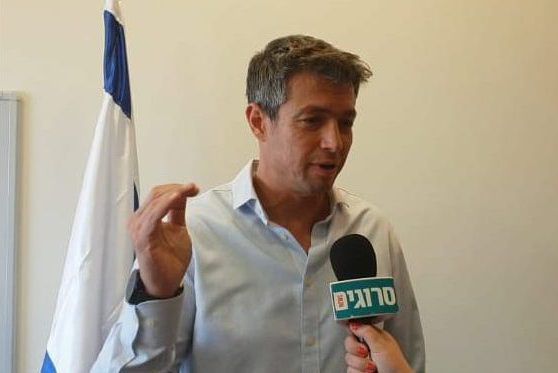 יועז הנדל: "אני חייב לשבור את התדמית של הסאחי"